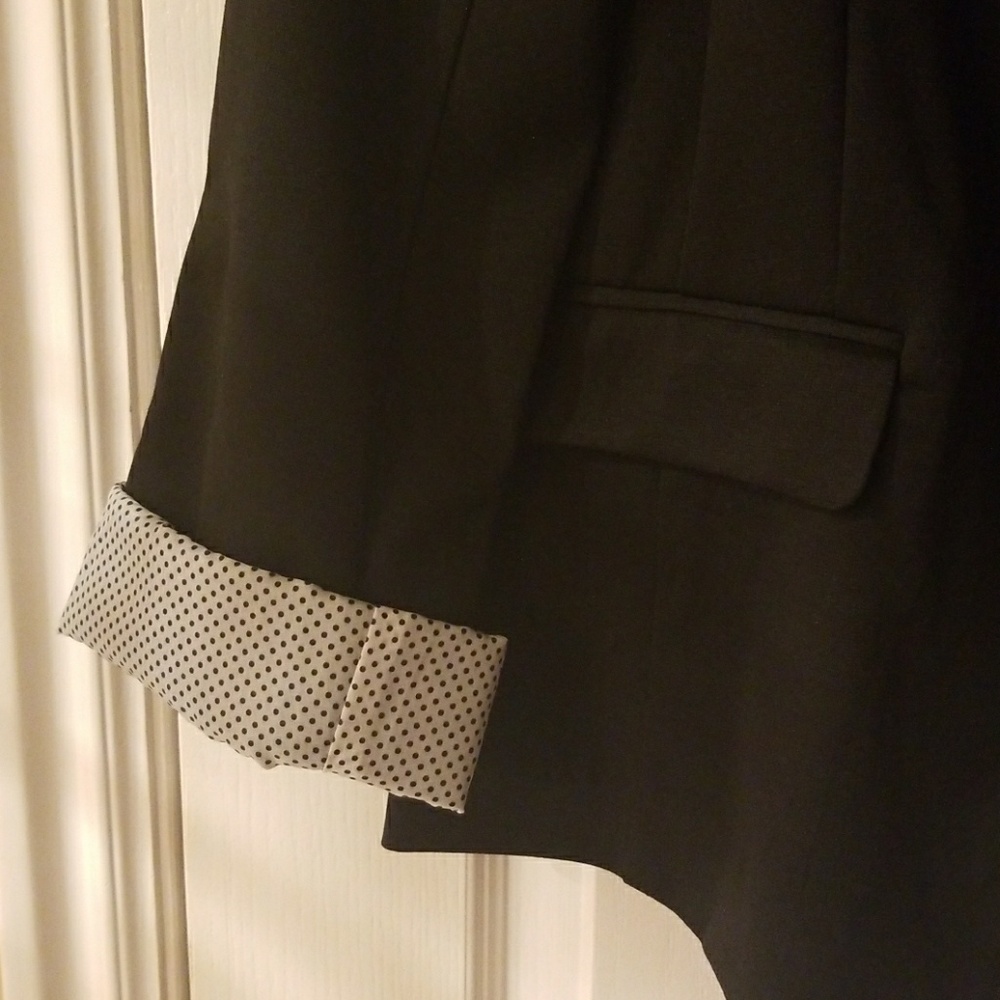 Black Ellen Tracy blazer - Picture 4 of 7